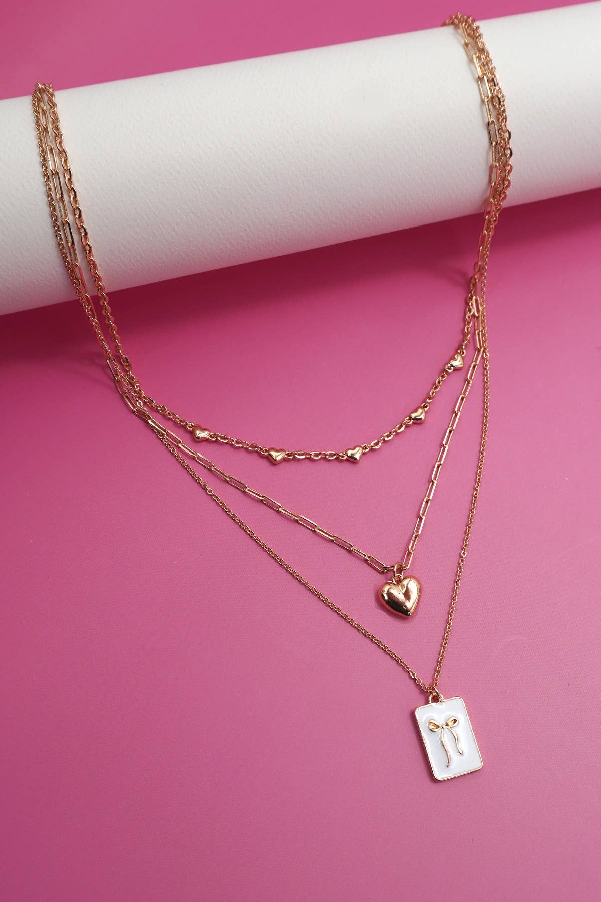 Bow charm necklace